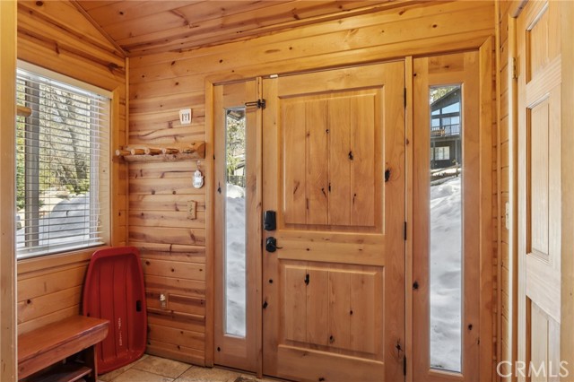 Detail Gallery Image 6 of 43 For 788 Silver Tip, Big Bear Lake,  CA 92315 - 3 Beds | 3 Baths