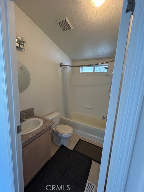 Detail Gallery Image 18 of 21 For 24 Gitana, Camarillo,  CA 93012 - 3 Beds | 2 Baths