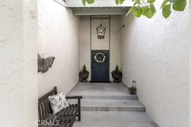 3033 Hopeton Road, La Crescenta CA: https://media.crmls.org/medias/f083171a-f9d7-40b6-957f-fc27971918fc.jpg