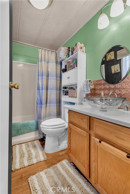 Detail Gallery Image 15 of 37 For 2550 Pacific Coast Highway, Torrance,  CA 90505 - 2 Beds | 2 Baths