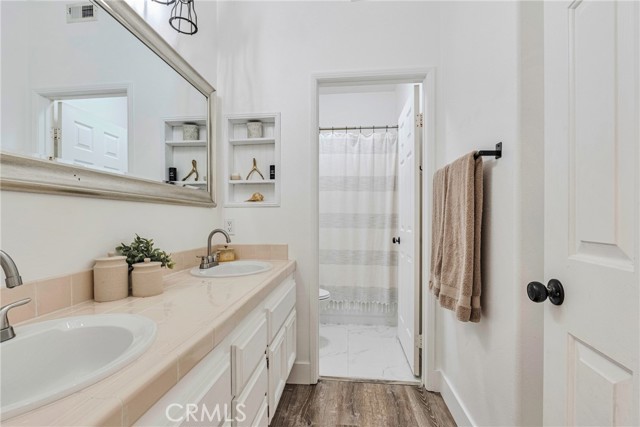 Detail Gallery Image 23 of 33 For 14310 Platt Ct, Canyon Country,  CA 91387 - 3 Beds | 2 Baths