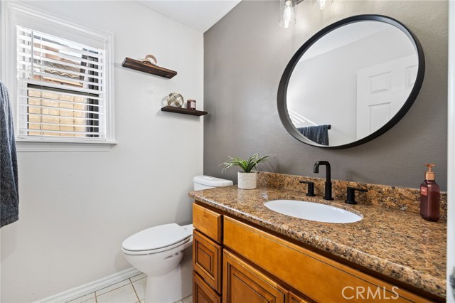 Detail Gallery Image 14 of 38 For 27606 Moonlight Pl, Castaic,  CA 91384 - 3 Beds | 2/1 Baths