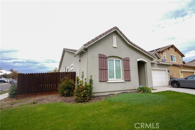 2531 Craftsman Street, Turlock CA: https://media.crmls.org/medias/f0851129-19de-4e9e-887a-4d1ff464ff6e.jpg