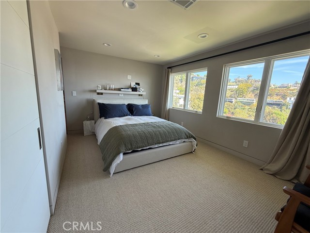 8672 Franklin Avenue, Los Angeles CA: https://media.crmls.org/medias/f0853444-20c2-4960-a61e-b97b567f111d.jpg