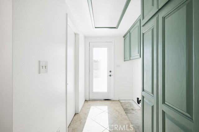 17380 Mockingbird Canyon, Riverside CA: https://media.crmls.org/medias/f0855fe9-5bd8-400a-8c5d-d1e5eb452d83.jpg