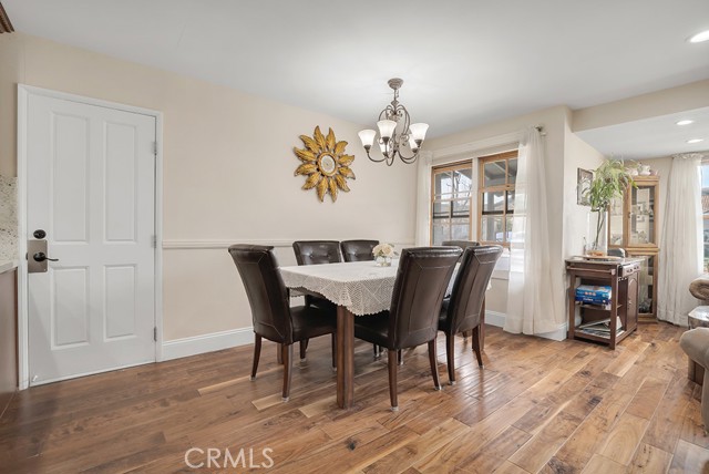 Detail Gallery Image 4 of 50 For 1059 Rambling, Simi Valley,  CA 93065 - 4 Beds | 3 Baths