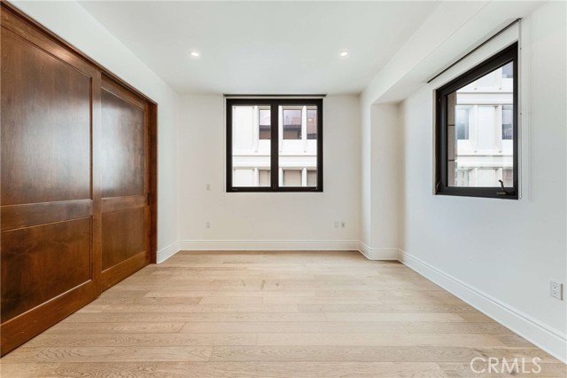 345 E Colorado Boulevard, Pasadena CA: https://media.crmls.org/medias/f085fc21-30af-46d8-acc5-7971596938f3.jpg