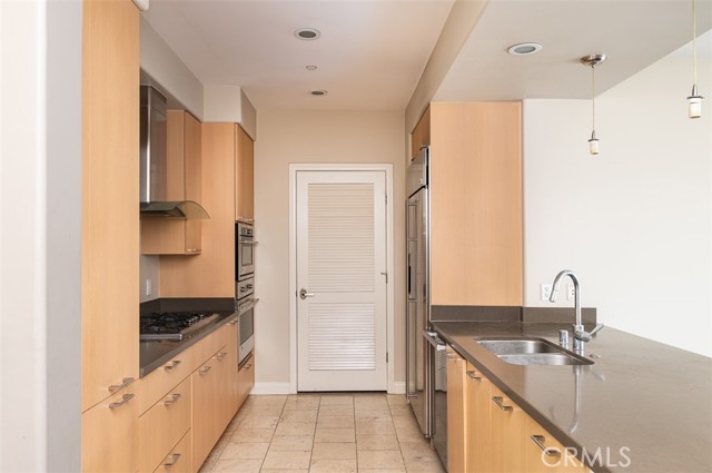 368 Caruso Avenue photo 5