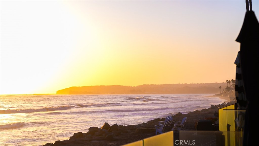 https://media.crmls.org/medias/f0879b27-9e54-47df-ba13-b073e74207dc.jpg?preset=X-Large