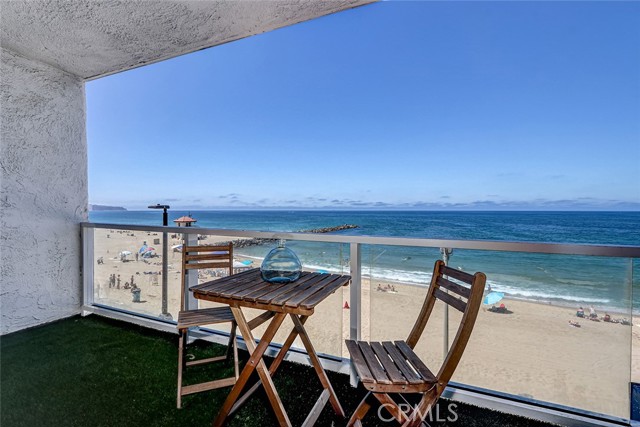 615 Esplanade, Redondo Beach, California 90277, 1 Bedroom Bedrooms, ,1 BathroomBathrooms,Residential,For Sale,Esplanade,SB25196667