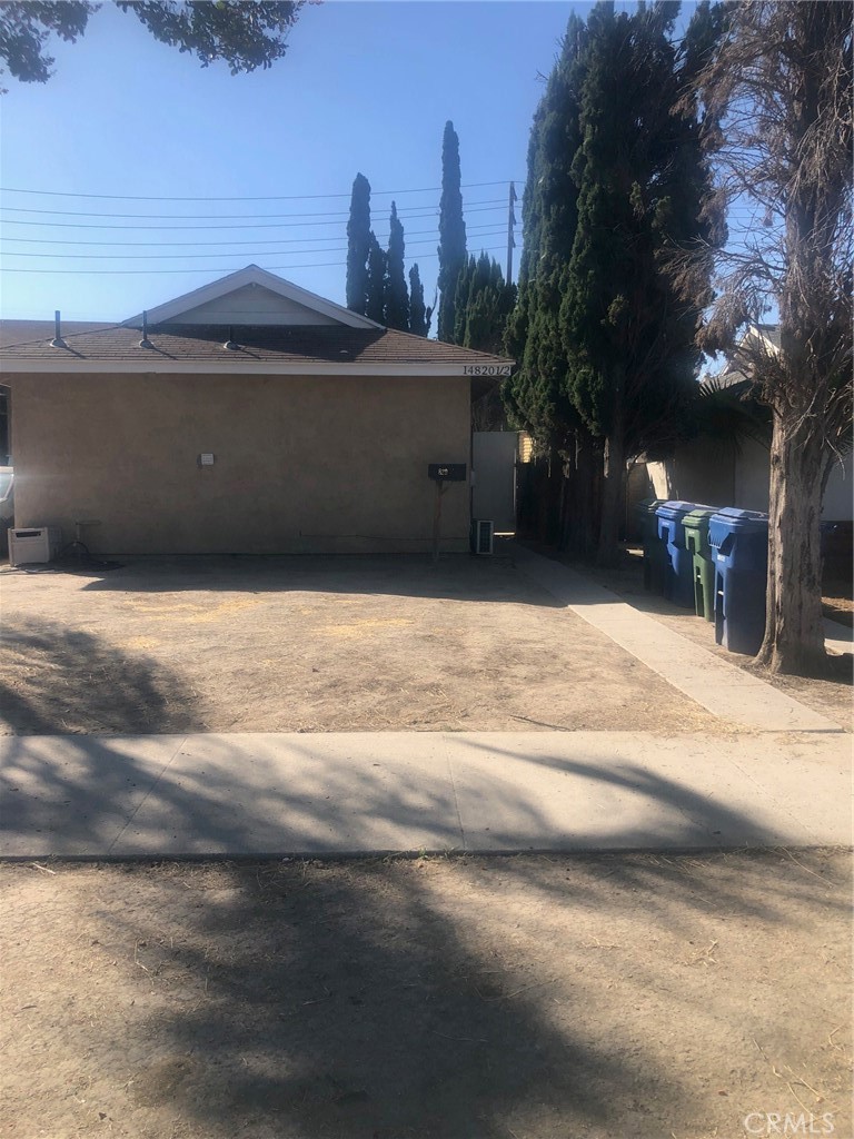 14820 Aztec Street