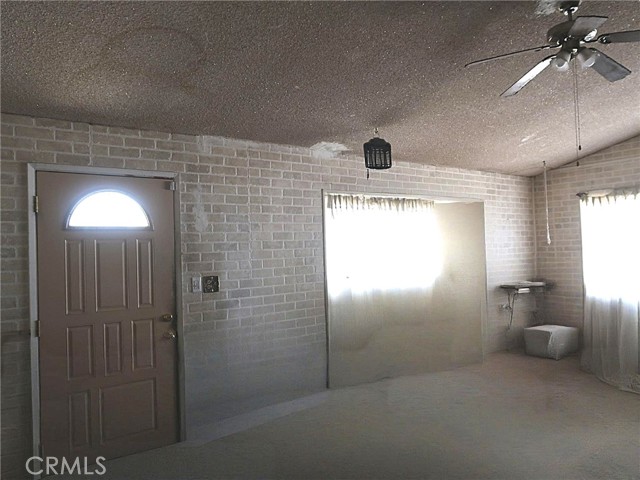 20630 Chase Street, Winnetka CA: https://media.crmls.org/medias/f0889aa8-754c-4c63-8f91-299389769578.jpg