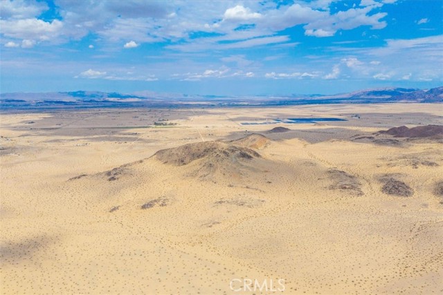 67859 Valle Vista Road, 29 Palms CA: https://media.crmls.org/medias/f089c021-4f43-4117-9456-2163ad266cd1.jpg