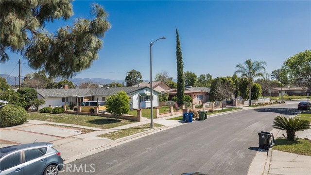 Detail Gallery Image 46 of 48 For 17149 Donmetz, Granada Hills,  CA 91344 - 4 Beds | 2 Baths