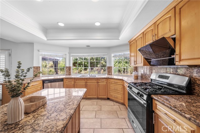 1305 Fairlance Drive, Walnut CA: https://media.crmls.org/medias/f08b083d-724d-46e3-8e30-49fb051f6b1b.jpg