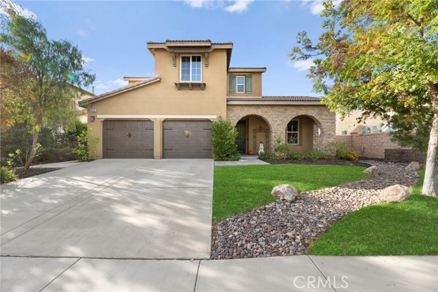 Detail Gallery Image 1 of 69 For 35469 Summerholly Ln, Murrieta,  CA 92563 - 5 Beds | 3/1 Baths