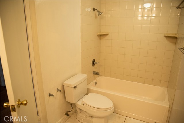 Detail Gallery Image 11 of 17 For 227 S Atlantic Bld a,  Monterey Park,  CA 91754 - 3 Beds | 2/1 Baths