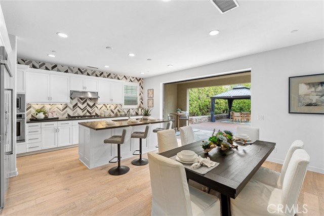 287 Barnes Road, Tustin CA: https://media.crmls.org/medias/f08b5135-3213-4fc3-971c-4d4407258a9a.jpg