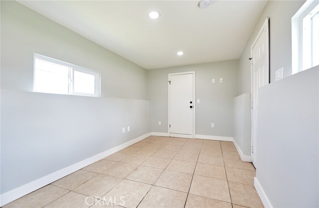 Detail Gallery Image 10 of 18 For 18821 Lynwood St, Bloomington,  CA 92316 - 3 Beds | 1 Baths