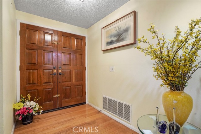 Detail Gallery Image 2 of 58 For 19455 Eagle Ridge Ln, Porter Ranch,  CA 91326 - 2 Beds | 3 Baths