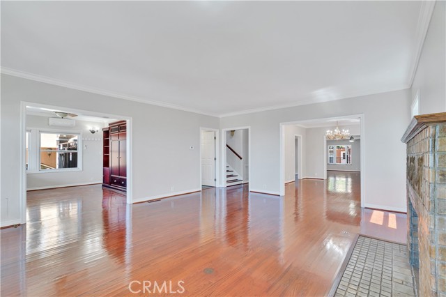 Detail Gallery Image 8 of 63 For 2747 E Ocean Bld, Long Beach,  CA 90803 - 6 Beds | 7 Baths