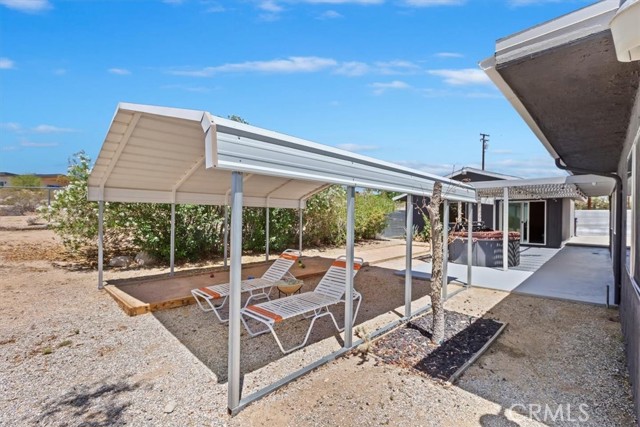 62171 Campanula Street, Joshua Tree CA: https://media.crmls.org/medias/f08d62a7-7349-40b3-aac5-6c80ed340a14.jpg