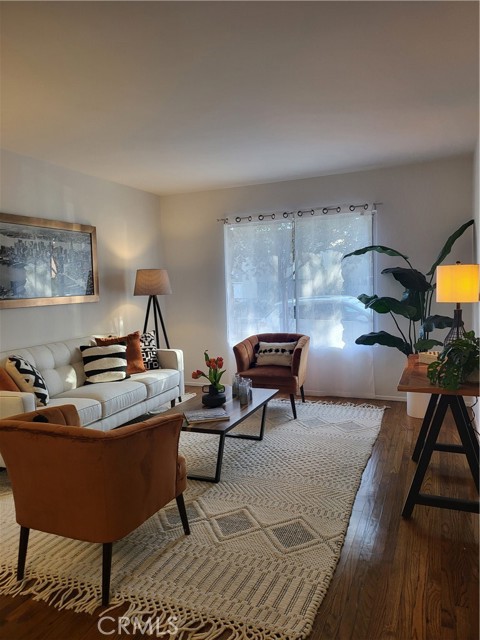 Detail Gallery Image 9 of 17 For 2135 E Florida St #2,  Long Beach,  CA 90814 - 1 Beds | 1 Baths