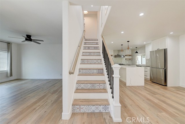 Detail Gallery Image 7 of 53 For 380 Mira Loma Pl, Costa Mesa,  CA 92627 - 4 Beds | 3 Baths