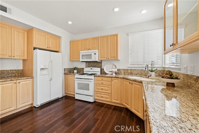 27139 Saddlepeak Trail, Valencia CA: https://media.crmls.org/medias/f08e1a23-f0b7-4679-818c-5bf3cf8d4b51.jpg