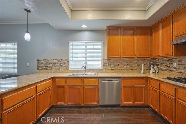 Detail Gallery Image 10 of 33 For 16212 Star Crest, Fontana,  CA 92336 - 4 Beds | 2 Baths