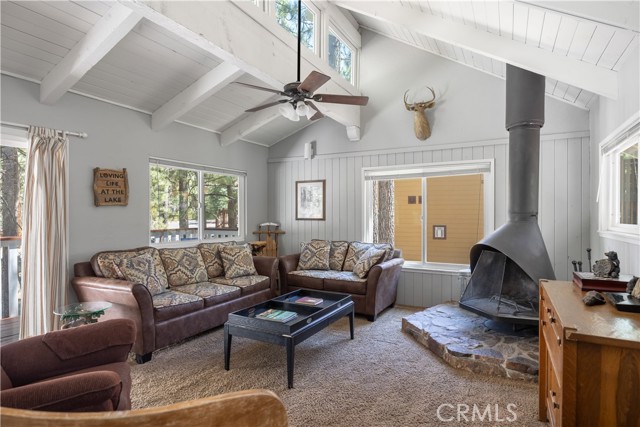 41747 Comstock Lane, Big Bear Lake CA: https://media.crmls.org/medias/f08fec09-6d12-4640-b7e3-c7802827edd6.jpg