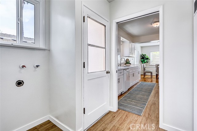 426 S Broadway, Redondo Beach CA: https://media.crmls.org/medias/f0902550-eb7f-4553-b70f-3a7223e4b039.jpg