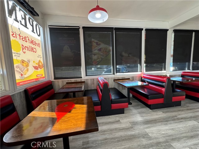 10501 Hole Avenue, Riverside CA: https://media.crmls.org/medias/f0914b63-4a79-41c7-a402-eacc027a1a9c.jpg