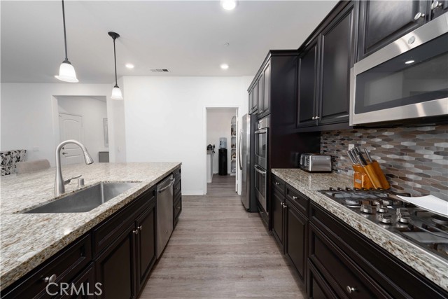 3225 E Denali Drive, Ontario CA: https://media.crmls.org/medias/f0923f28-1715-4611-8932-a0e8a8f79e5a.jpg