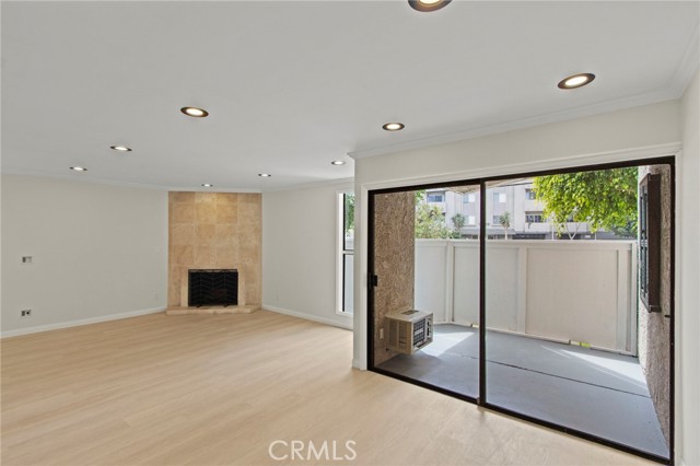 Detail Gallery Image 10 of 31 For 10521 National Bld #101,  Los Angeles,  CA 90034 - 2 Beds | 2 Baths