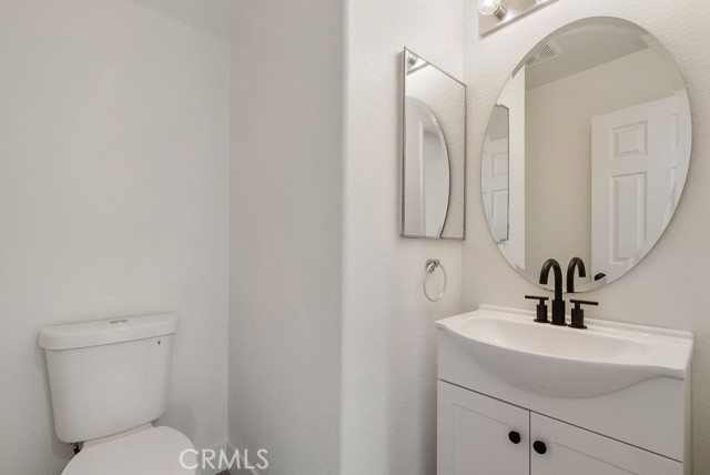 Detail Gallery Image 13 of 56 For 19068 Clover, Riverside,  CA 92508 - 4 Beds | 2/1 Baths