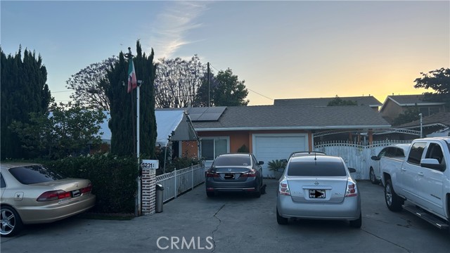 Detail Gallery Image 1 of 4 For 5231 1/2 Clara St, Cudahy,  CA 90201 - 4 Beds | 2 Baths