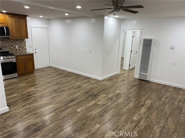 Detail Gallery Image 14 of 33 For 317 W 76th #1,  Los Angeles,  CA 90003 - 2 Beds | 1 Baths