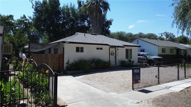 2340 Cedar St, San Bernardino, CA 92404 photo 2