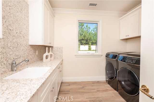 Detail Gallery Image 71 of 75 For 3429 Grand Ave, Claremont,  CA 91711 - 6 Beds | 6/1 Baths