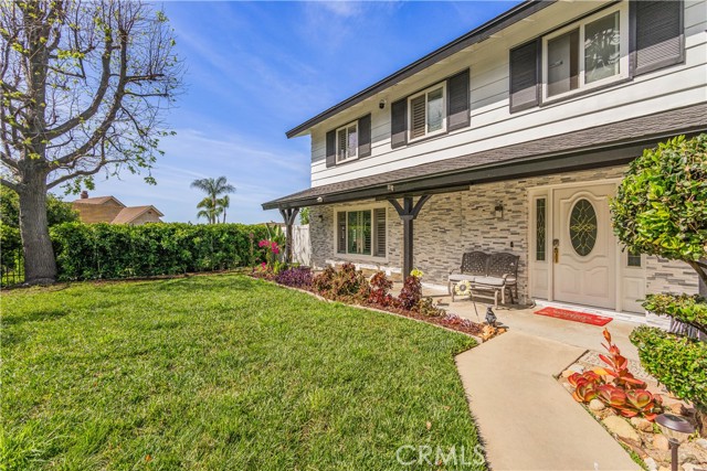 Detail Gallery Image 4 of 49 For 573 N Jalapa, Covina,  CA 91724 - 6 Beds | 3/1 Baths