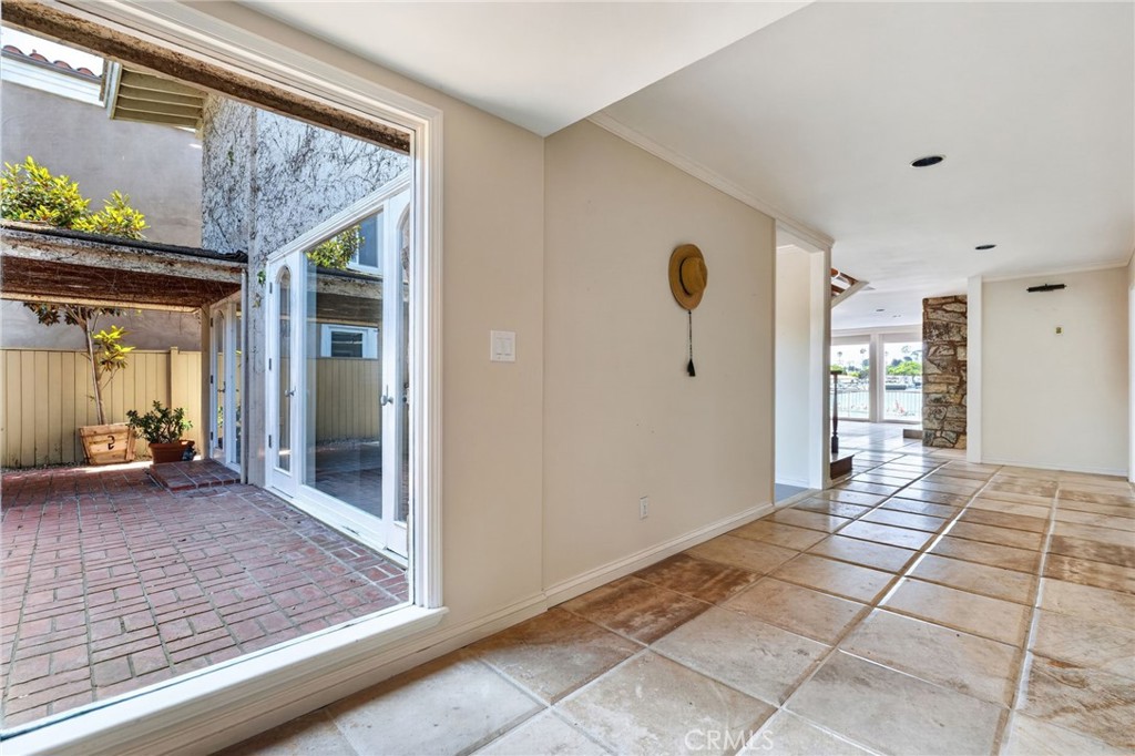 MLS #OC26126909 image #10