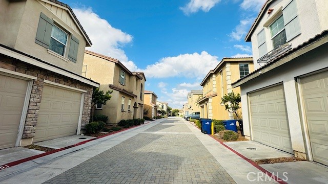 Detail Gallery Image 2 of 13 For 2955 S via Belamaria, Ontario,  CA 91762 - 5 Beds | 3 Baths