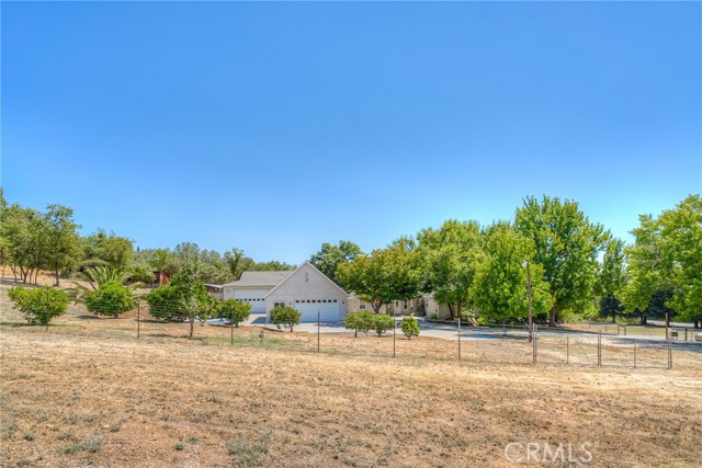 6060 Miners Ranch Road, Oroville CA: https://media.crmls.org/medias/f098839a-8bf0-44f4-95a4-ee3b1742a7bb.jpg