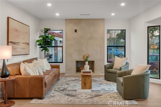 Detail Gallery Image 15 of 55 For 3641 Somerset, Los Angeles,  CA 90016 - 3 Beds | 2 Baths