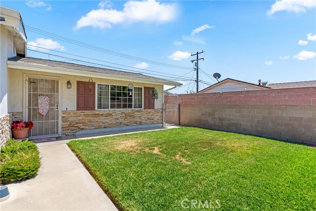 Detail Gallery Image 2 of 24 For 5401 Ironwood St, San Bernardino,  CA 92404 - 3 Beds | 1/1 Baths