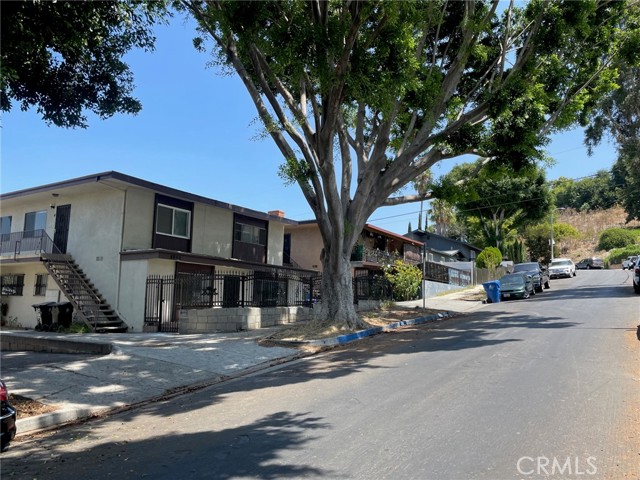 Detail Gallery Image 12 of 13 For 4953 Gambier St #4,  Los Angeles,  CA 90032 - 2 Beds | 1 Baths