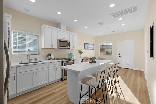 Detail Gallery Image 38 of 68 For 10511 Dewey Dr, Garden Grove,  CA 92840 - 10 Beds | 6 Baths