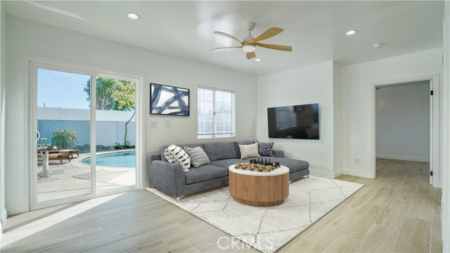 Detail Gallery Image 35 of 67 For 24306 Gilmore St, West Hills,  CA 91307 - 4 Beds | 2 Baths