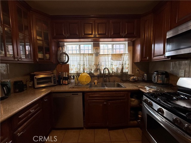 Detail Gallery Image 16 of 41 For 3115 W 60th St, Los Angeles,  CA 90043 - 2 Beds | 1/1 Baths